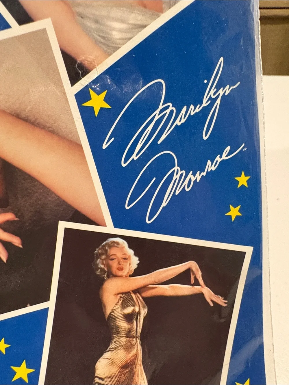 Marilyn Monroe Gift Wrap Wrapping Paper Gift Wrap NWT. RARE. Rock Wraps
